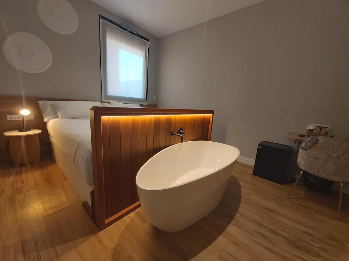 Habital Suites Jaca Dış mekan fotoğraf