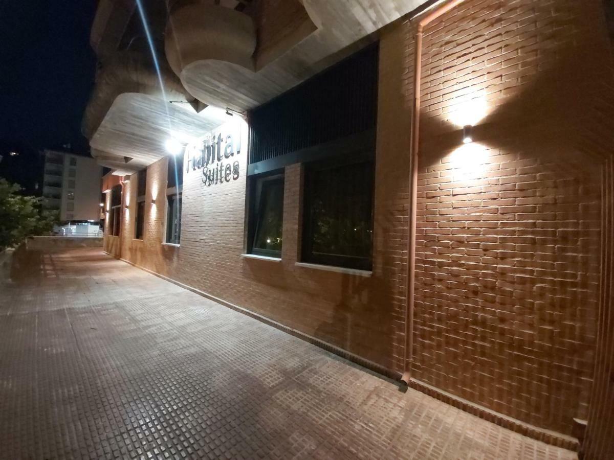 Habital Suites Jaca Dış mekan fotoğraf